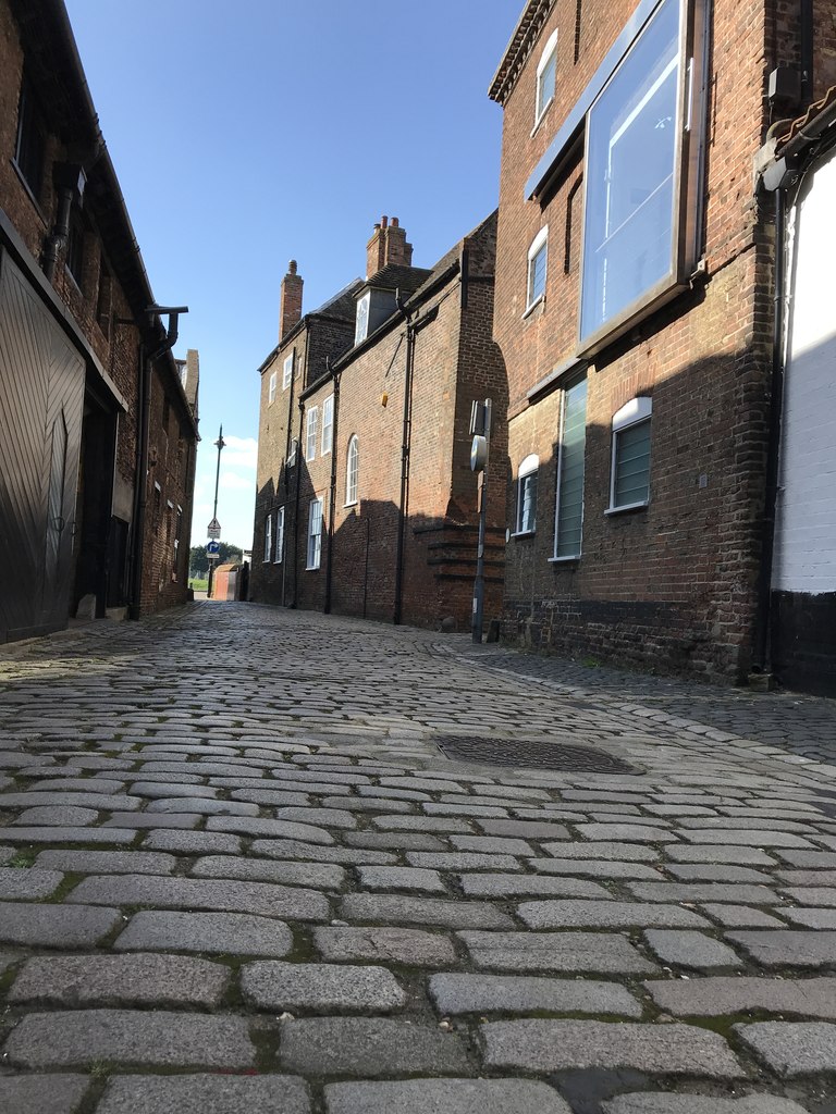 Paved lane in King's Lynn - mortgage broker services